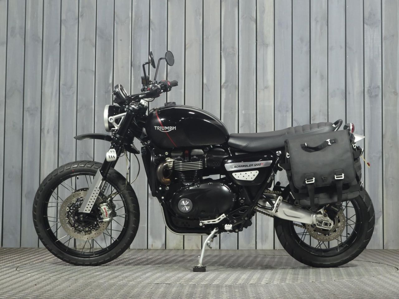 TRIUMPH Scrambler 1200