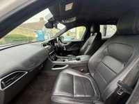 USED 2019 19 JAGUAR F-PACE 2.0 D180 R-Sport Auto AWD Euro 6 (s/s) 5dr FRESHLY SERVICED! 2 KEYS!