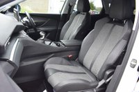 USED 2017 67 PEUGEOT 3008 1.6 BlueHDi Allure SUV 5dr Diesel Manual Euro 6 (s/s) (120 ps) Apple Car Play, Android Auto, Cam.