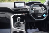 USED 2017 67 PEUGEOT 3008 1.6 BlueHDi Allure SUV 5dr Diesel Manual Euro 6 (s/s) (120 ps) Apple Car Play, Android Auto, Cam.