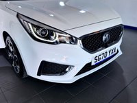 USED 2021 70 MG MG3 1.5 VTi-TECH Exclusive Nav Hatchback 5dr Petrol Manual Euro 6 (s/s) Rear Camera, Sat Nav, Apple CarPlay