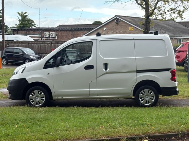 View our NISSAN NV200