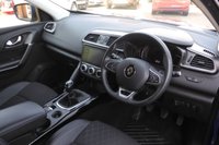USED 2020 70 RENAULT KADJAR 1.3 TCe Iconic SUV 5dr Petrol Manual Euro 6 (s/s) (160 ps) 