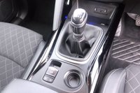 USED 2020 70 RENAULT KADJAR 1.3 TCe Iconic SUV 5dr Petrol Manual Euro 6 (s/s) (160 ps) 