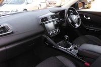 USED 2020 70 RENAULT KADJAR 1.3 TCe Iconic SUV 5dr Petrol Manual Euro 6 (s/s) (160 ps) 