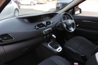 USED 2012 12 RENAULT SCENIC 1.5 dCi Dynamique TomTom MPV 5dr Diesel EDC Euro 5 (110 ps) 