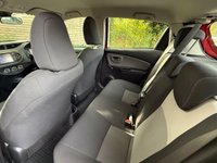 USED 2020 08 TOYOTA YARIS 1.5 VVT-i Icon Hatchback 5dr Petrol CVT Euro 6 (111 ps) 12 MONTHS AA, FRESH SERVICE