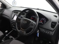 USED 2020 69 HYUNDAI I20 1.2 Play Hatchback 5dr Petrol Manual Euro 6 (s/s) (84 ps) APPLE CARPLAY | PARK SENSORS