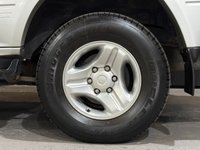 USED 2001 Y TOYOTA LAND CRUISER 3.4 VX SUV 5dr Petrol Automatic (341 g/km, 176 bhp) 