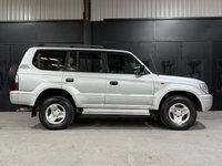 USED 2001 Y TOYOTA LAND CRUISER 3.4 VX SUV 5dr Petrol Automatic (341 g/km, 176 bhp) 