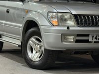 USED 2001 Y TOYOTA LAND CRUISER 3.4 VX SUV 5dr Petrol Automatic (341 g/km, 176 bhp) 