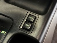 USED 2001 Y TOYOTA LAND CRUISER 3.4 VX SUV 5dr Petrol Automatic (341 g/km, 176 bhp) 