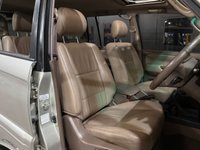USED 2001 Y TOYOTA LAND CRUISER 3.4 VX SUV 5dr Petrol Automatic (341 g/km, 176 bhp) 