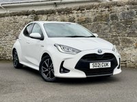 USED 2021 21 TOYOTA YARIS 1.5 VVT-h Design Hatchback 5dr Petrol Hybrid E-CVT Euro 6 (s/s) (116 ps) 1 OWNER FROM NEW+FULL SERVICE HISTORY+APPLE CARPLAY+CRUISE CONTROL+LOW MILEAGE+FINANCE AVAILABLE ON THIS CAR