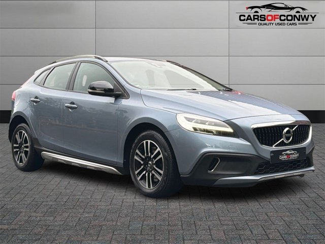 View our VOLVO V40 CROSS COUNTRY