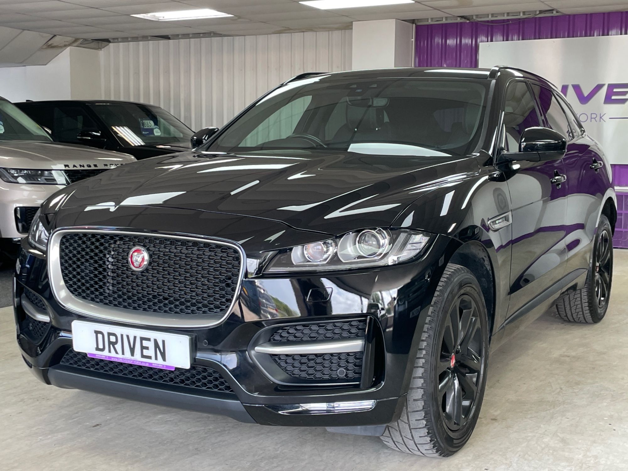 USED 2020 20 JAGUAR F-PACE 2.0 D180 R-Sport SUV 5dr Diesel Auto AWD Euro 6 (s/s) (180 ps) 