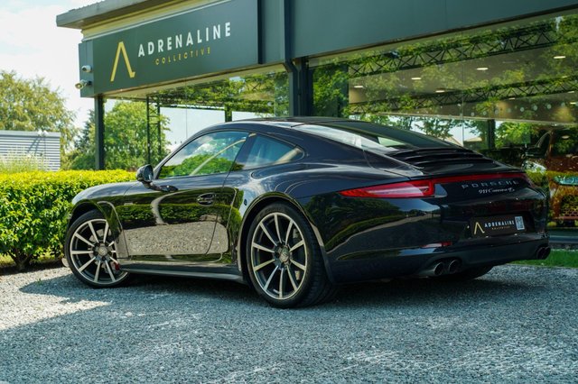 View our PORSCHE 911