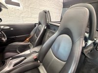 USED 2006 06 PORSCHE BOXSTER 2.7 987 Convertible 2dr Petrol Manual (229 g/km, 240 bhp) 2 Keys - Car play - Leather