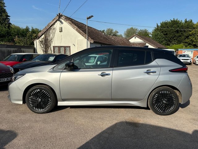View our NISSAN LEAF