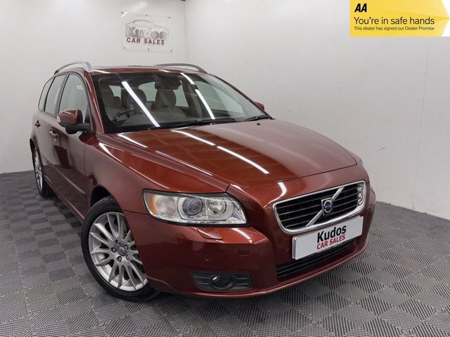 View our VOLVO V50