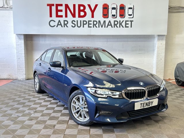 View our BMW 3 SERIES
