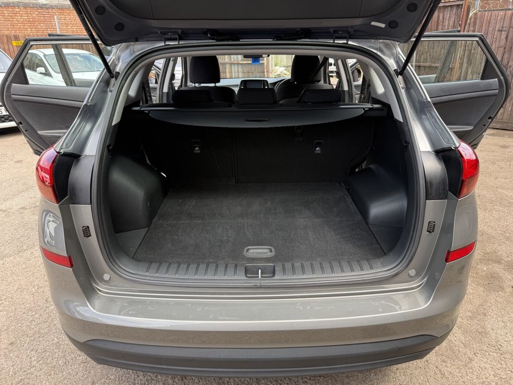 USED 2019 69 HYUNDAI TUCSON 1.6 GDi S Connect SUV 5dr Petrol Manual Euro 6 (s/s) (132 ps) Apple CarPlay, Rear Camera