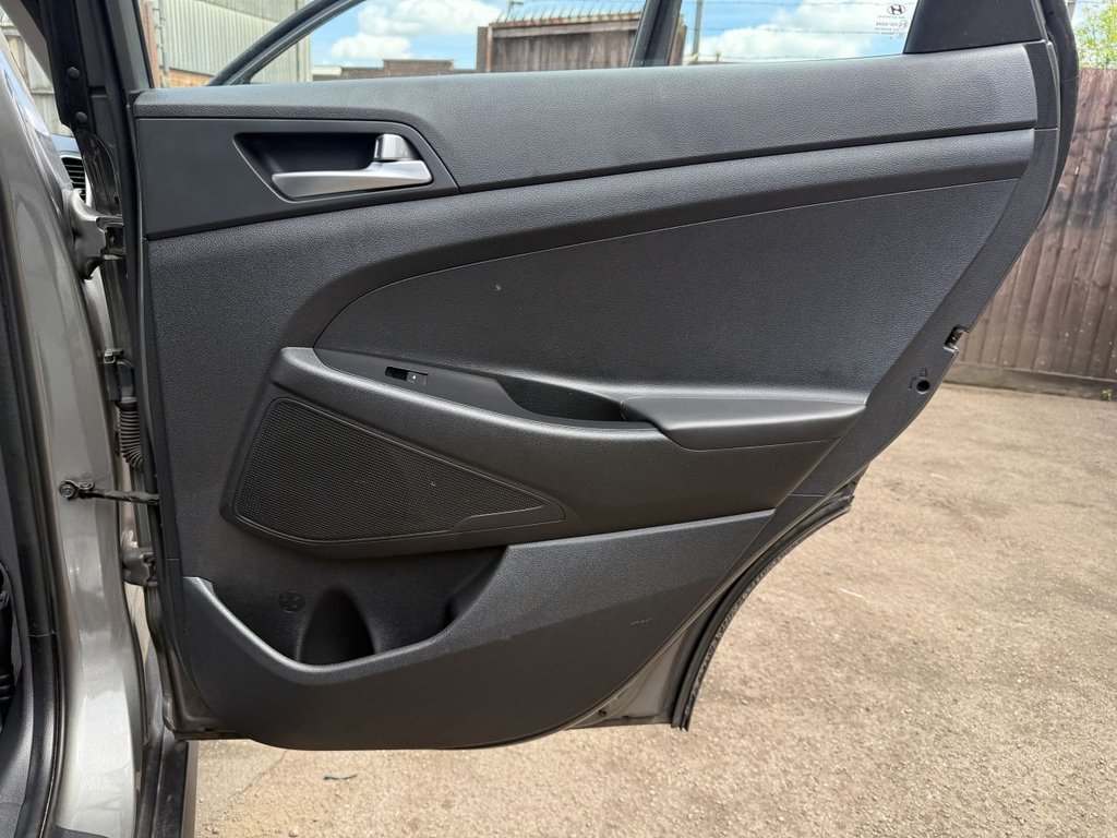 USED 2019 69 HYUNDAI TUCSON 1.6 GDi S Connect SUV 5dr Petrol Manual Euro 6 (s/s) (132 ps) Apple CarPlay, Rear Camera