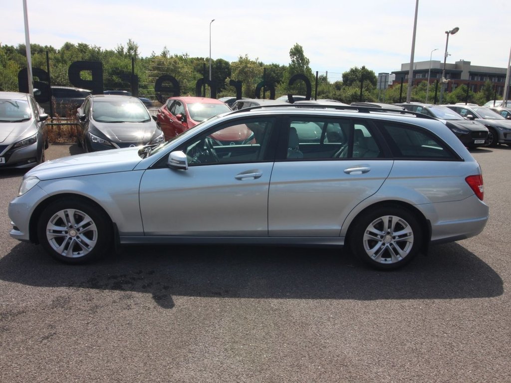 USED 2012 62 MERCEDES-BENZ C-CLASS 2.1 C200 CDI BlueEfficiency Executive SE Estate 5dr Diesel G-Tronic+ Euro 5 (s/s) (136 ps) **CLEARANCE VEHICLE**