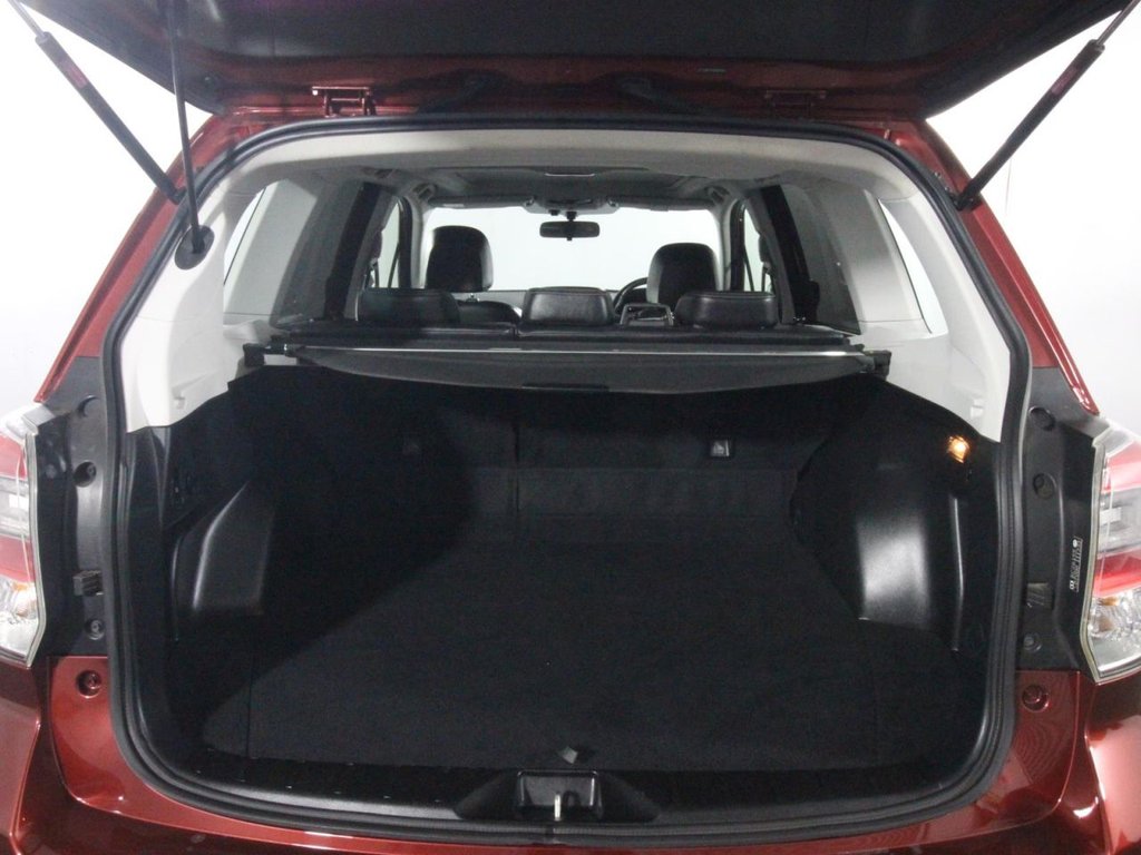 USED 2017 17 SUBARU FORESTER 2.0D XC Premium Lineartronic 