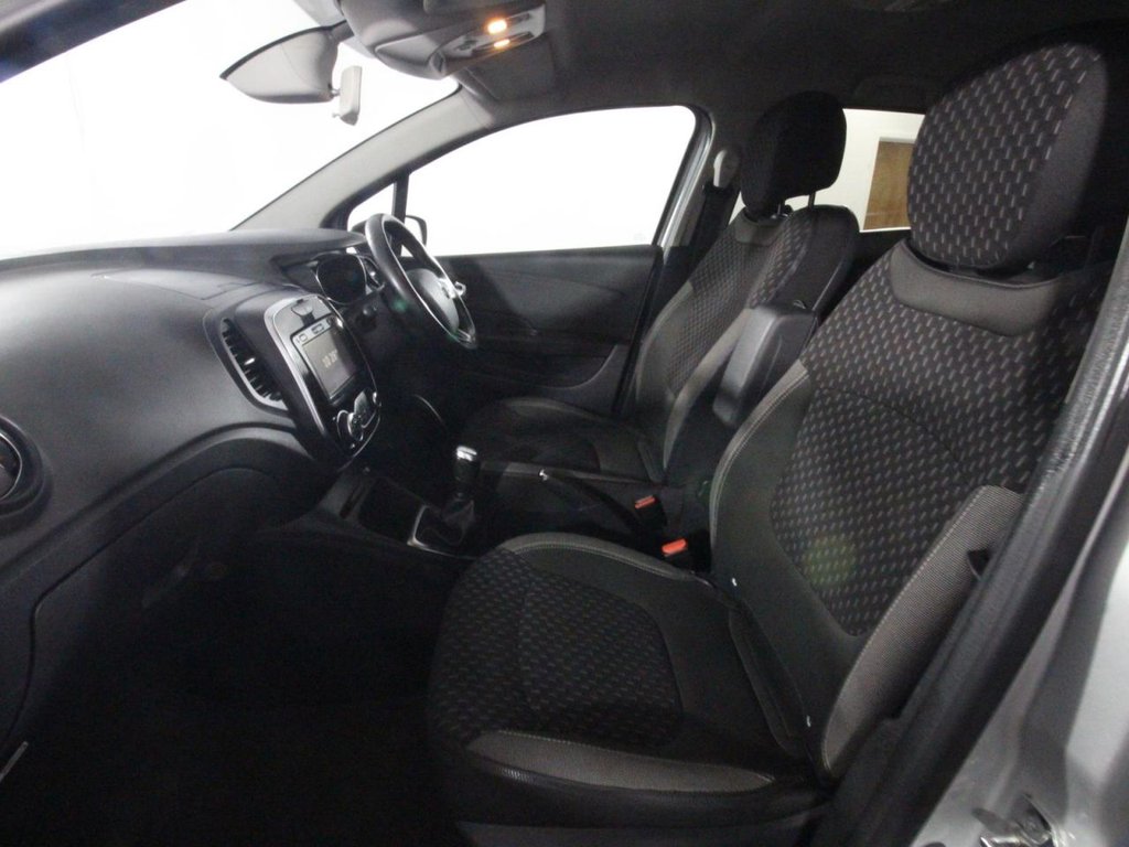 USED 2017 67 RENAULT CAPTUR 0.9 TCe ENERGY Dynamique S Nav SUV 5dr Petrol Manual Euro 6 (s/s) (90 ps) 
