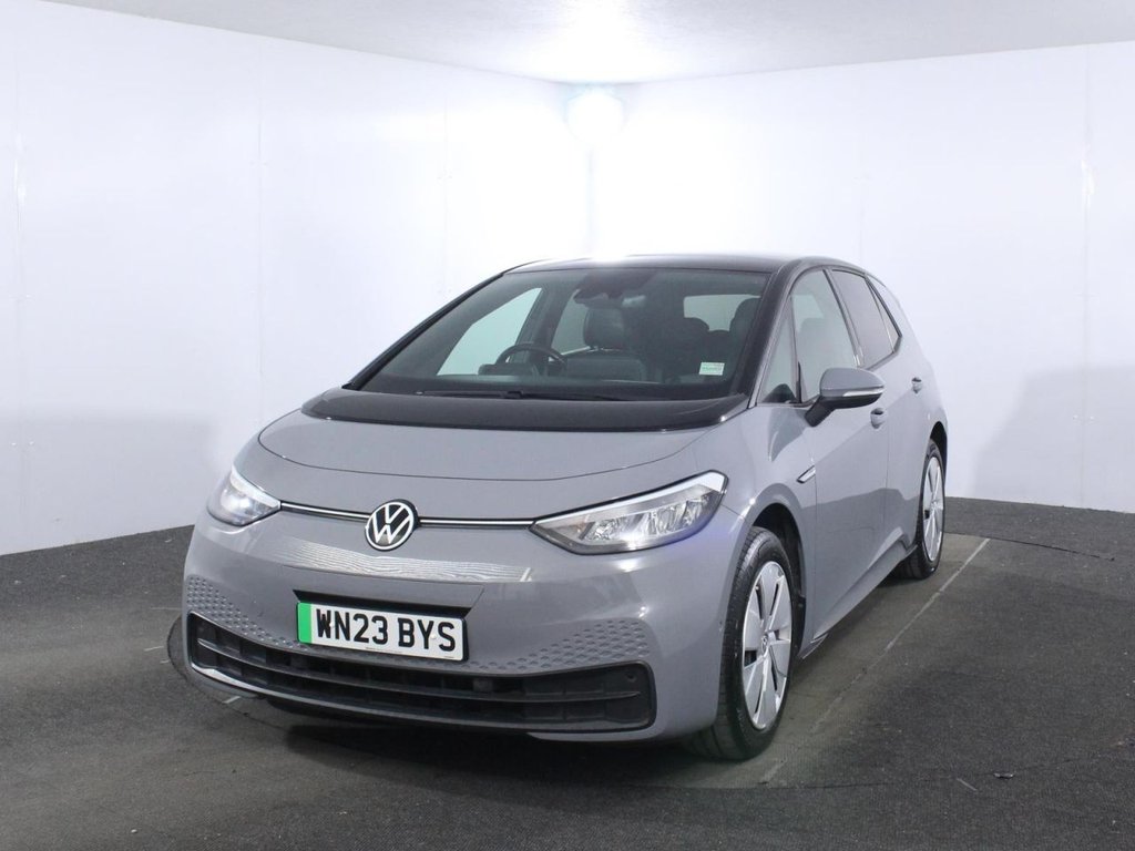 USED 2023 23 VOLKSWAGEN ID.3 Pro Performance 58kWh Life Hatchback 5dr Electric Auto (204 ps) 