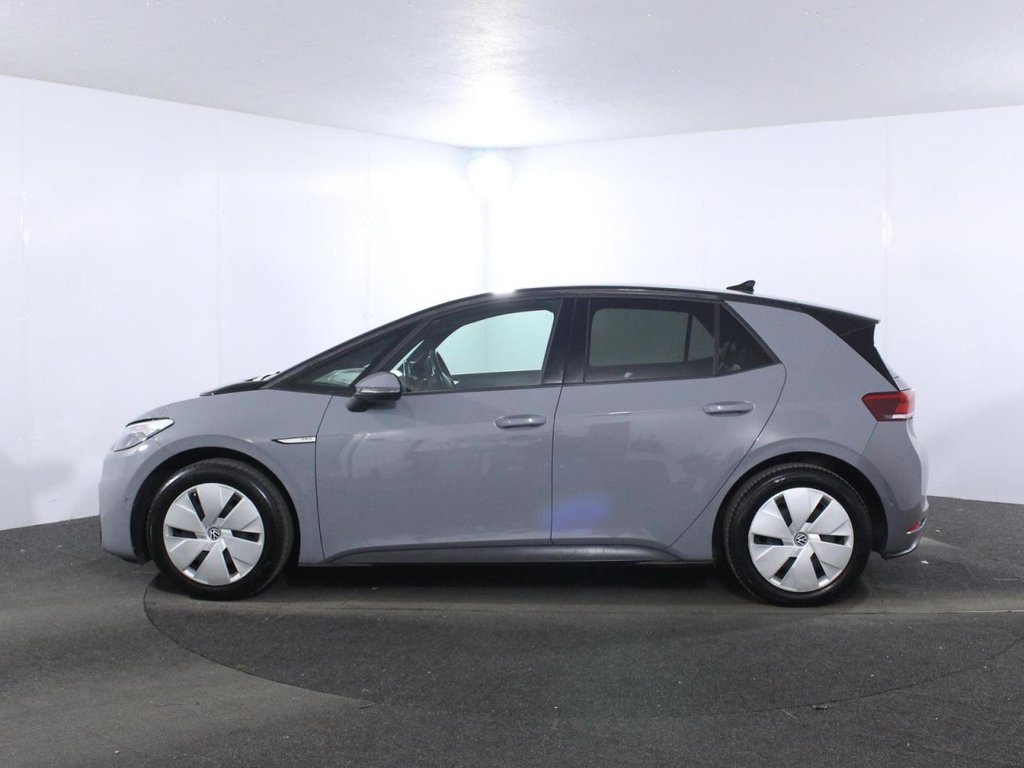 USED 2023 23 VOLKSWAGEN ID.3 Pro Performance 58kWh Life Hatchback 5dr Electric Auto (204 ps) 