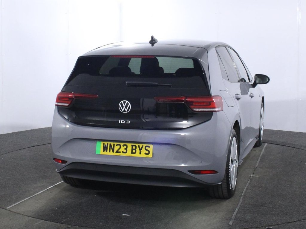 USED 2023 23 VOLKSWAGEN ID.3 Pro Performance 58kWh Life Hatchback 5dr Electric Auto (204 ps) 
