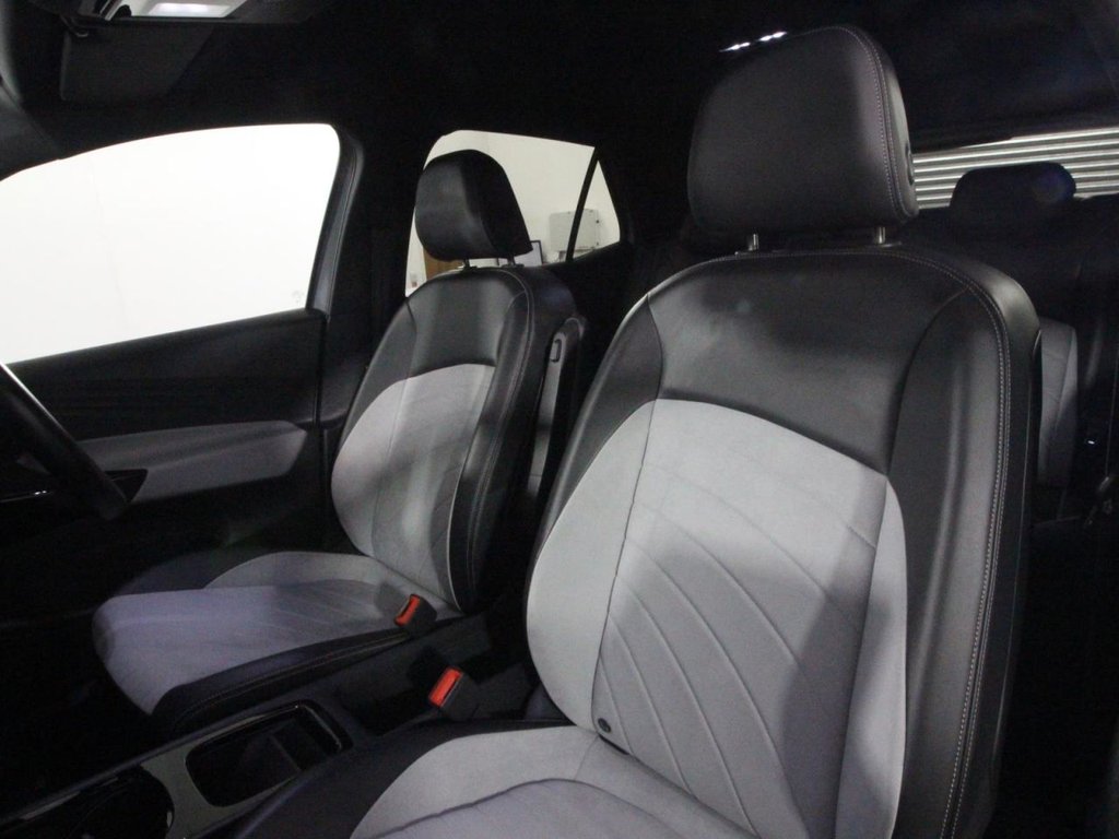USED 2023 23 VOLKSWAGEN ID.3 Pro Performance 58kWh Life Hatchback 5dr Electric Auto (204 ps) 