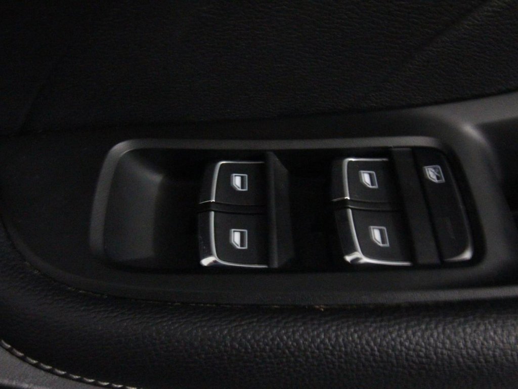 USED 2022 22 MG MG5 61.1kWh Exclusive Long Range Estate 5dr Electric Auto (156 ps) 