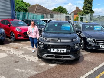 View our Citroen C3 Aircross