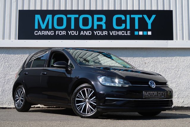 View our VOLKSWAGEN GOLF