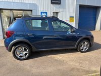 USED 2017 17 DACIA SANDERO STEPWAY 0.9 TCe Laureate Hatchback 5dr Petrol Manual Euro 6 (s/s) (90 ps) 