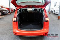 USED 2017 17 VAUXHALL ZAFIRA TOURER 1.4i Turbo SRi MPV 5dr Petrol Manual Euro 6 (140 ps) New MOT | 2 Keys | TMG Prepared