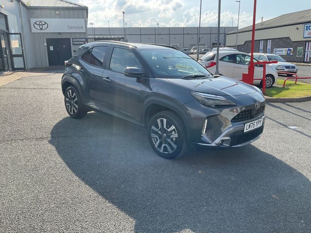 View our TOYOTA YARIS CROSS