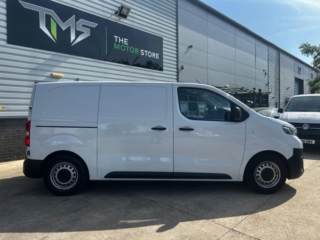 View our TOYOTA PROACE