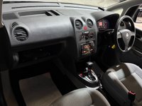 USED 2011 60 VOLKSWAGEN CADDY MAXI LIFE 1.9 TDI Pure Drive MPV 5dr Diesel DSG Euro 4 (104 ps) 