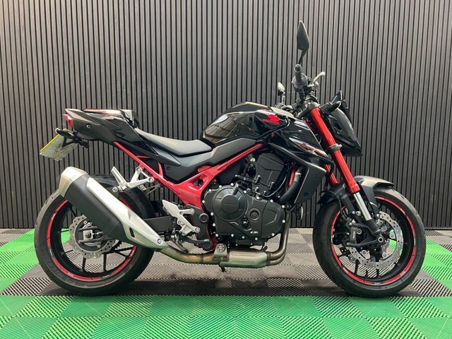 View our HONDA CB750 Hornet