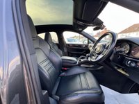 USED 2023 23 PORSCHE CAYENNE 3.0 V6 E-Hybrid 17.9kWh TiptronicS 4WD Euro 6 (s/s) 5dr (7.2kW Charger) GlassRoof+HUD+22"wheel+CarPlay