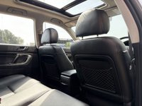 USED 2009 09 SUBARU OUTBACK 2.5 SE Estate 5dr Automatic (194 g/km, 171 bhp) 3 OWNERS + FULL SERVICE HISTORY + ULEZ COMPLIANT + FINISHED IN PEARL WHITE WITH FULL BLACK LEATHER SEATS + ELECTRIC SUNROOF + AIRCON + CRUISE CONTROL + ELECTRIC FOLDING MIRRORS + ALLOY WHEELS