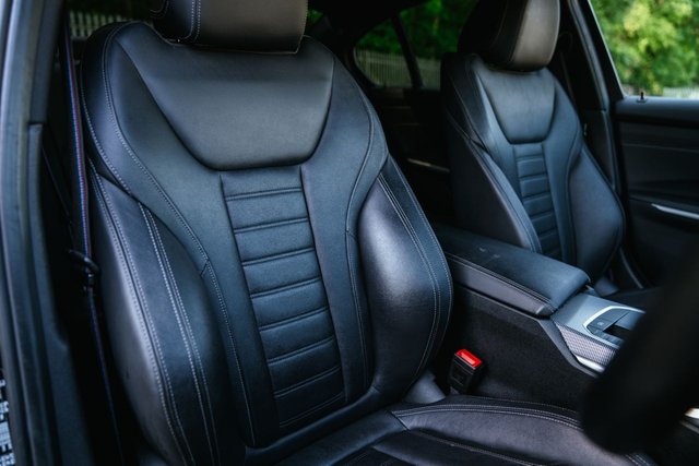 View our BMW 3 SERIES