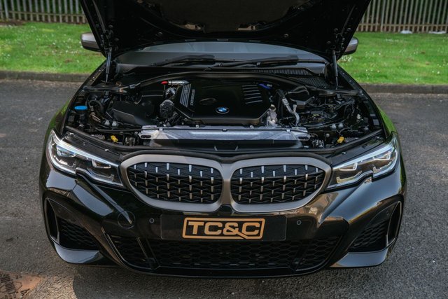 View our BMW 3 SERIES