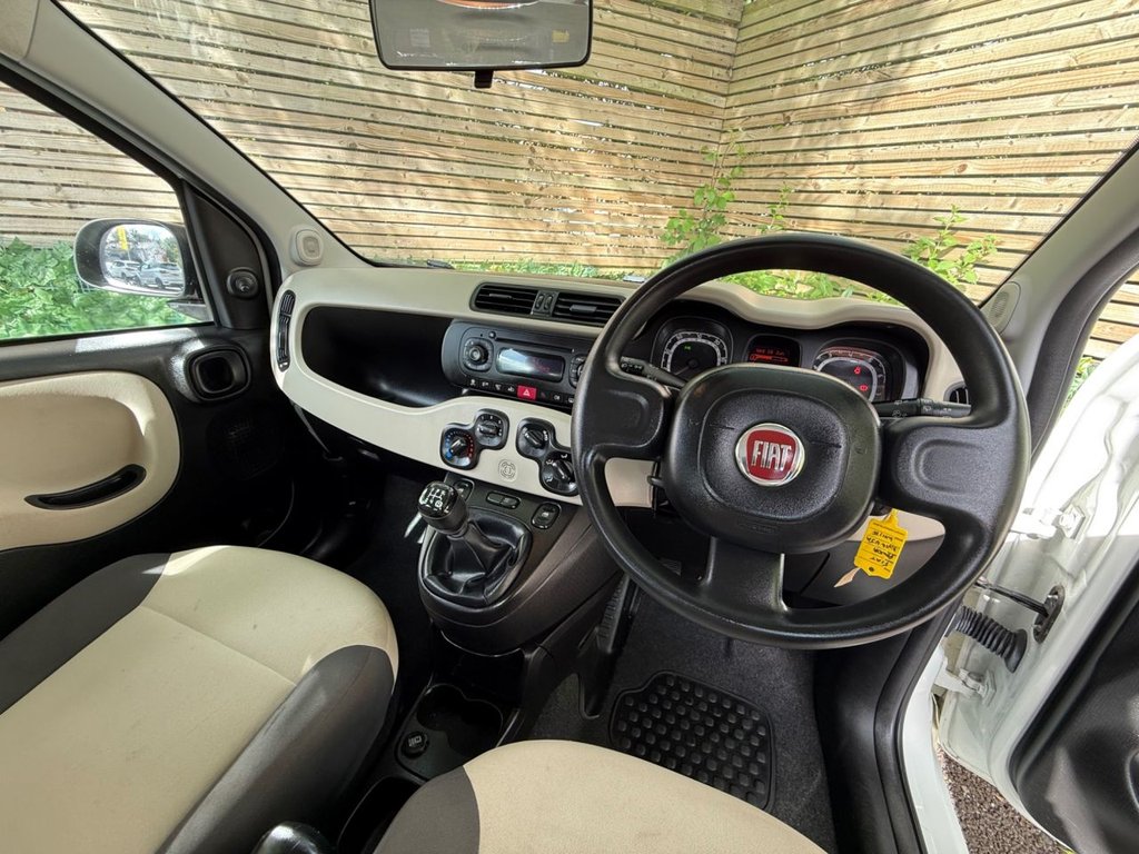 2016 Fiat Panda thumbnail 16