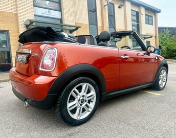 View our MINI CONVERTIBLE