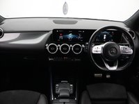 USED 2020 70 MERCEDES-BENZ GLA CLASS 2.0 GLA250 AMG Line (Executive) SUV 5dr Petrol 8G-DCT Euro 6 (s/s) (224 ps) PARKING PACKAGE | HEATED SEATS